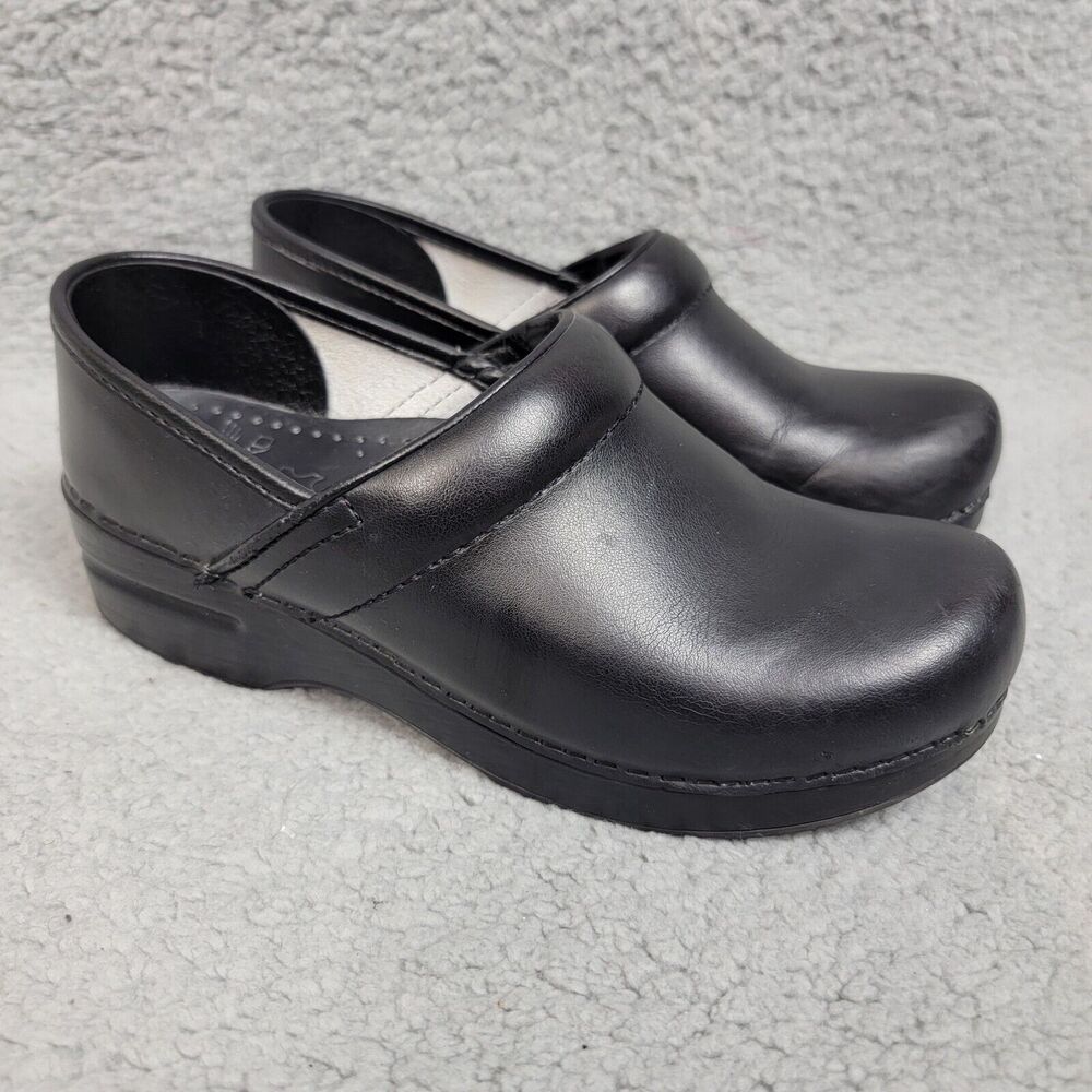 Dansko Clogs Professional  Size 37 (US 6.5-7) Black Leather Nursing Shoes READ!